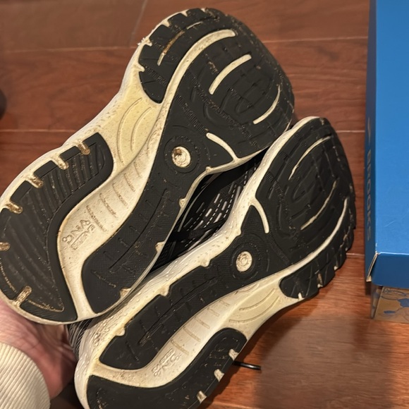 Brooks glycerin 20 women’s sneakers, athletic shoes size 9, neutral medium width - Picture 8 of 9